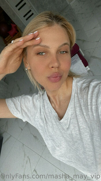 angela.smith