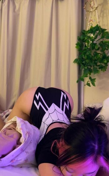 Angela Zhou