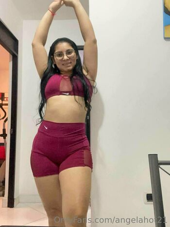 angelahot21