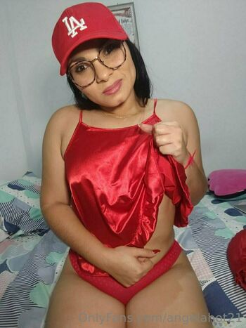 angelahot21