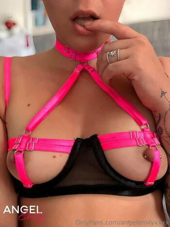 angelemilyxxxx