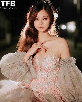 Angeli Khang