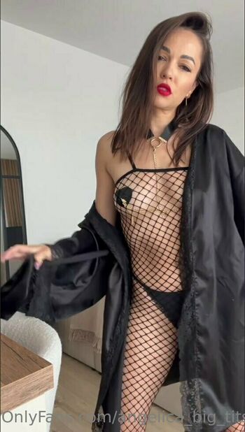 angelica_big_tits