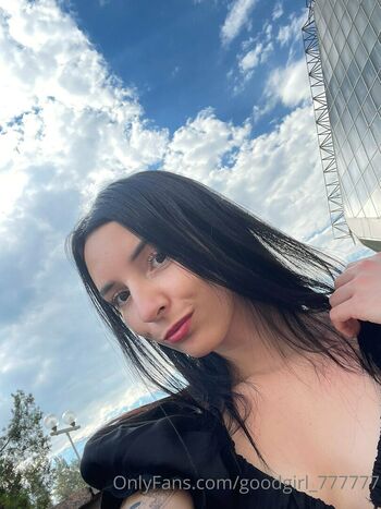 angelina_crystal