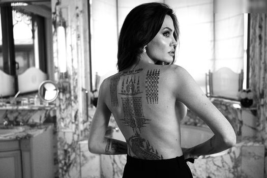 Angelina Jolie