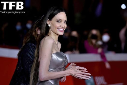 Angelina Jolie