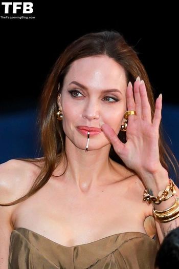 Angelina Jolie