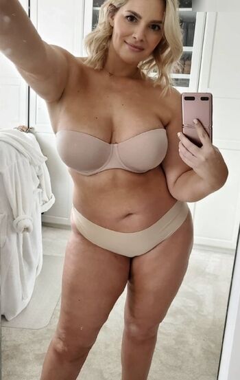 Angelina Kirsch