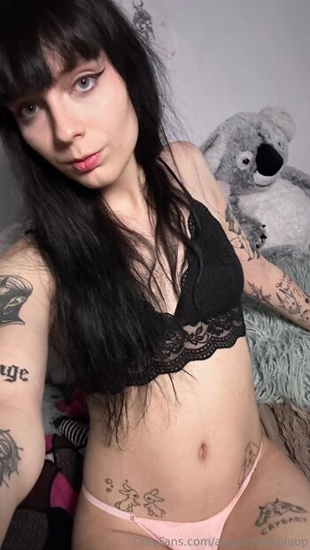 angelmoonbloop