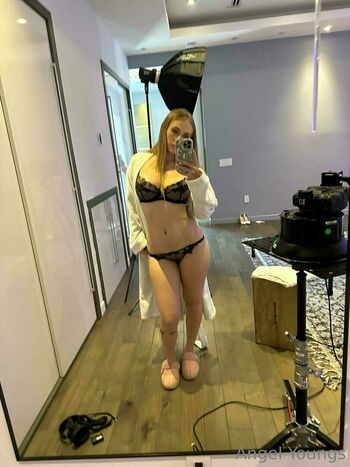 angelyoungsxxx