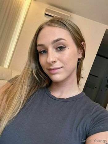 angelyoungsxxx