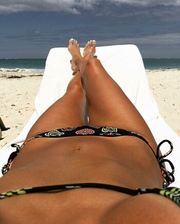 Angie Harmon
