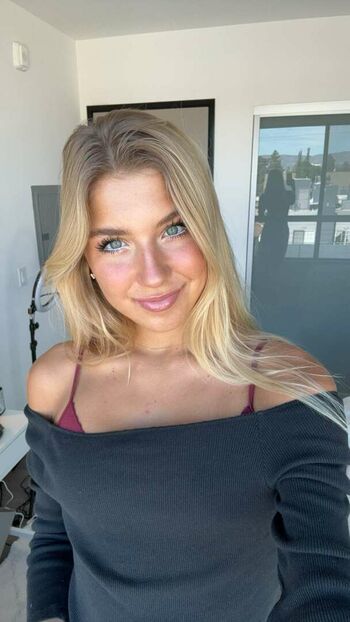 Aniela Leon