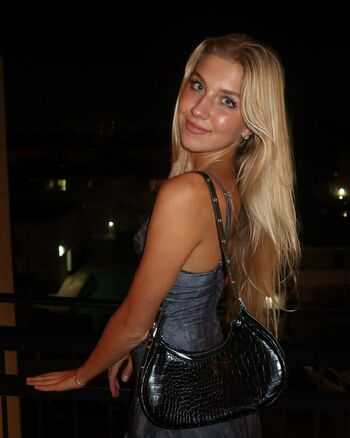 Aniela Leon