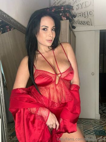 Anissa Kate