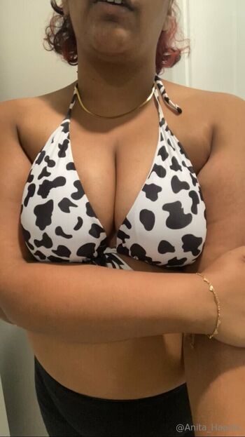 anita_haadik