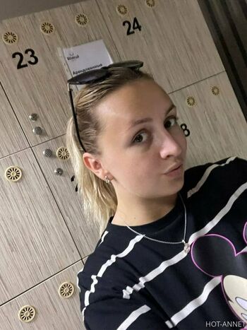 anna_bellla