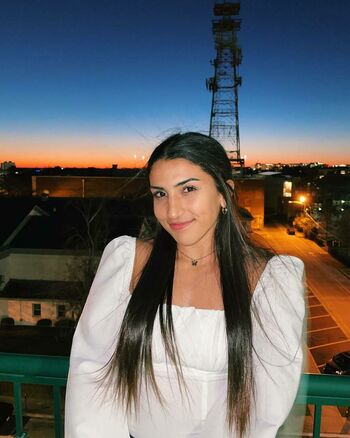 Anna DeLeon