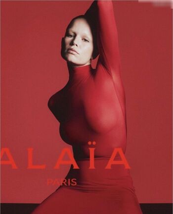Anna Ewers