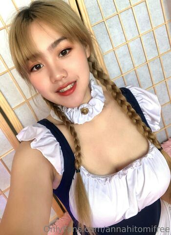 anna_hitomi