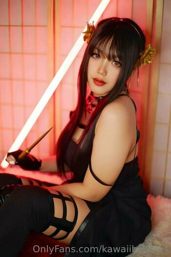 anna_hitomi