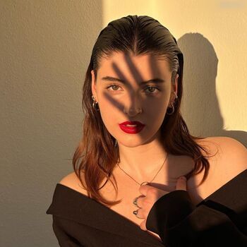Anna-Maria / annvmariv / annvble