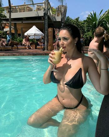 Anna Paul