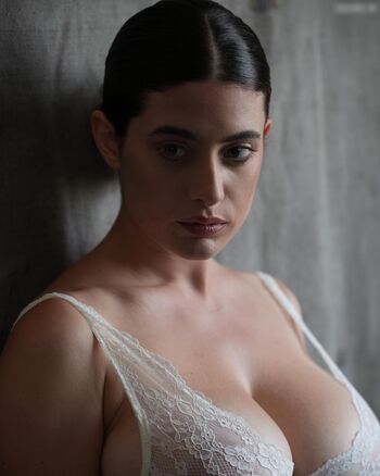 Anna Pittureri