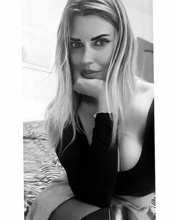 Anna Riano