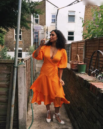 Anna Shaffer