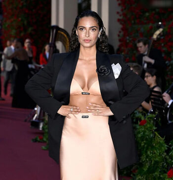 Anna Shaffer