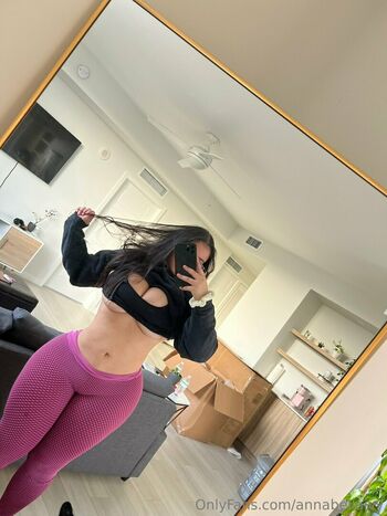 annabellaivy