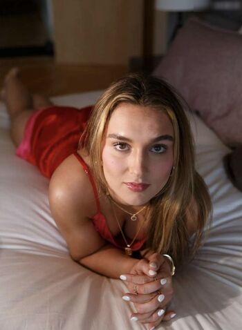 Annabelle Gesson