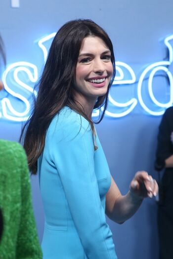 Anne Hathaway