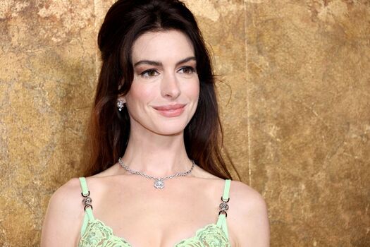 Anne Hathaway