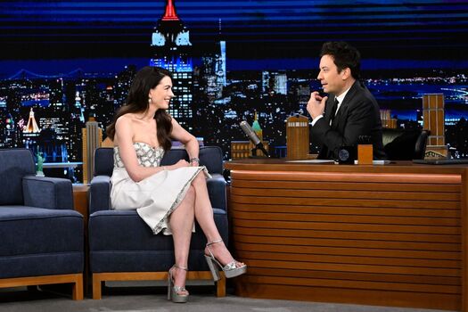 Anne Hathaway