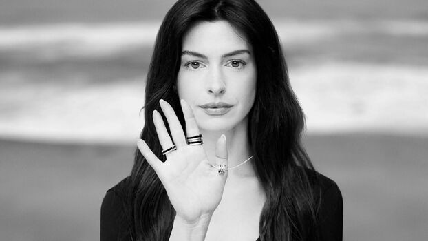 Anne Hathaway