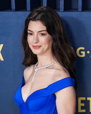 Anne Hathaway