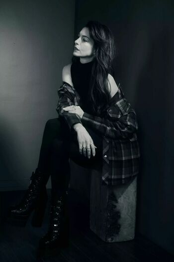 Anne Hathaway