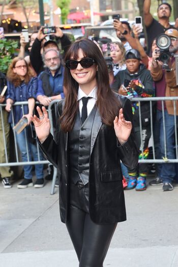 Anne Hathaway