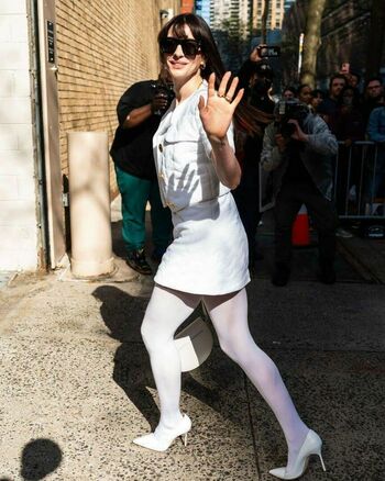 Anne Hathaway