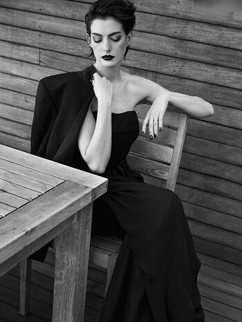 Anne Hathaway