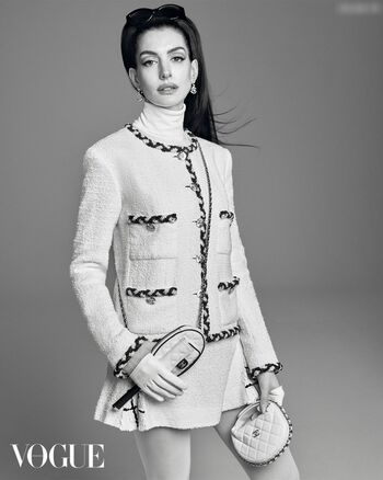 Anne Hathaway