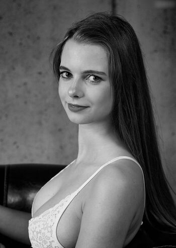 anne.j_kl