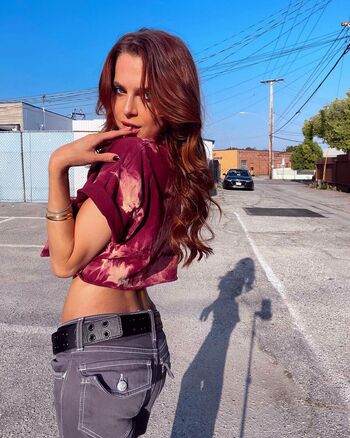 Anne Winters