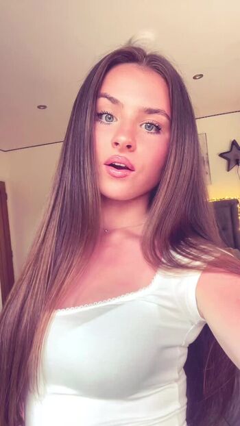 Annelise Brundell
