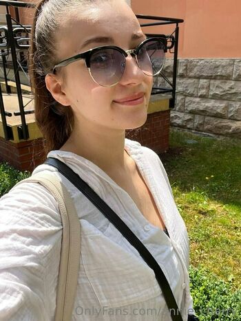 annie_cherry