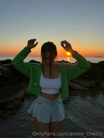annie_cherry