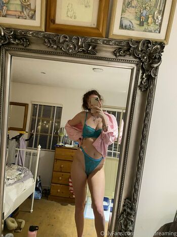 annieecharlottefree