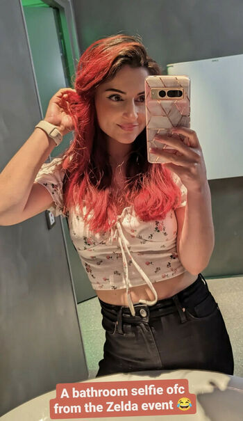 AnnieFuchsia